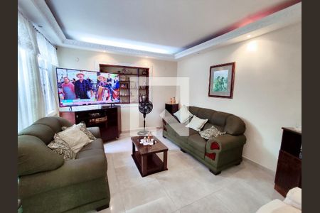 Sala de casa à venda com 5 quartos, 250m² em Lins de Vasconcelos, Rio de Janeiro