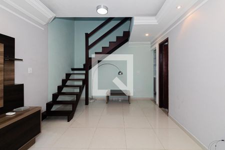 Sala de casa de condomínio para alugar com 3 quartos, 115m² em Vila Santos, São Paulo
