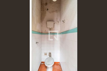 Casa à venda com 293m², 3 quartos e 2 vagasBanheiro de Serviço