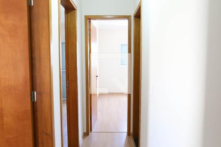 Corredor de casa à venda com 3 quartos, 109m² em Jardim Santo Antônio, Santo André