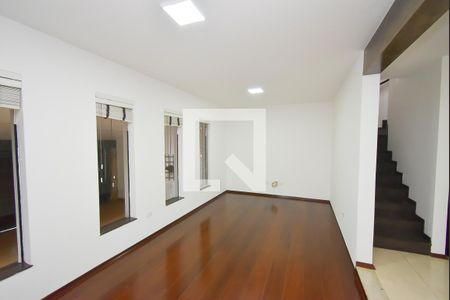 Sala de casa para alugar com 3 quartos, 200m² em Vila Guilherme, São Paulo