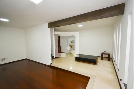 Sala de casa para alugar com 3 quartos, 200m² em Vila Guilherme, São Paulo
