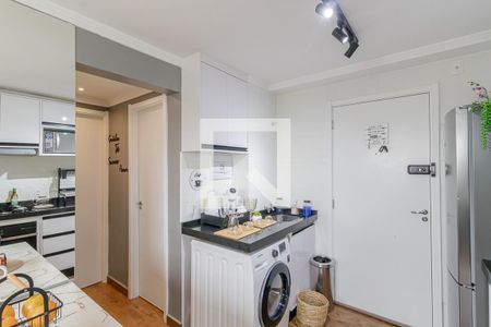 Cozinha e Área de Serviço de apartamento à venda com 2 quartos, 40m² em Parque Fongaro, São Paulo