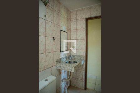 Casa para alugar com 107m², 2 quartos e 3 vagasBanheiro