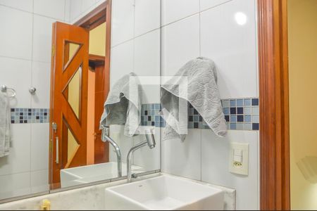 Casa de condomínio à venda com 94m², 2 quartos e 2 vagasBanheiro