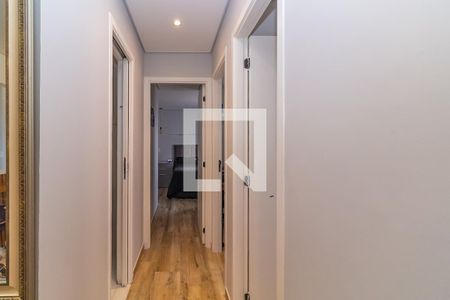Corredor de apartamento para alugar com 3 quartos, 90m² em Vila Bela, São Paulo