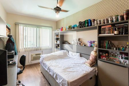 Apartamento à venda com 118m², 3 quartos e 1 vagaQuarto 2