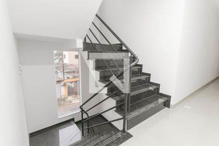 Casa de condomínio para alugar com 30m², 1 quarto e sem vagaEscada