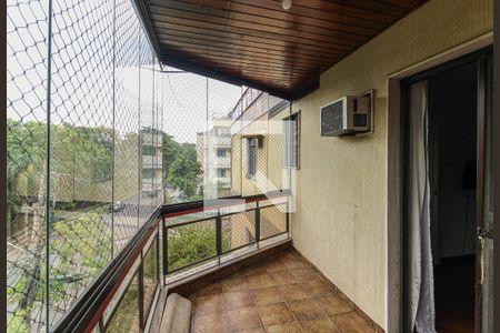 Apartamento à venda com 138m², 3 quartos e 2 vagasSuíte - varanda