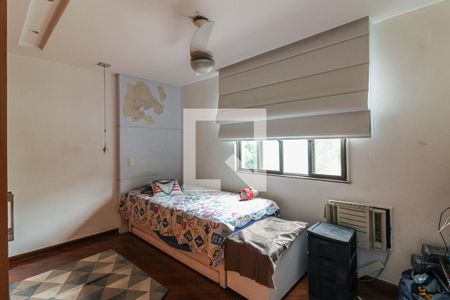 Apartamento à venda com 138m², 3 quartos e 2 vagasQuarto 2