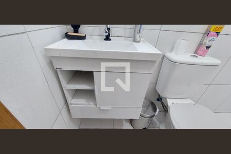 Casa à venda com 275m², 4 quartos e 2 vagasEdícula - Banheiro 