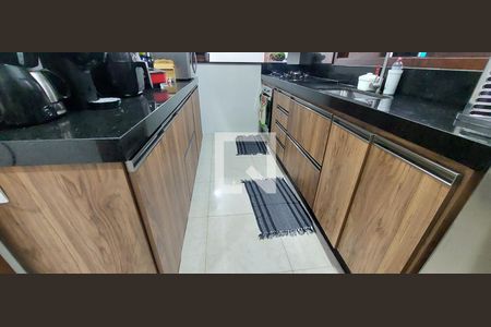 Casa à venda com 275m², 4 quartos e 2 vagasCozinha