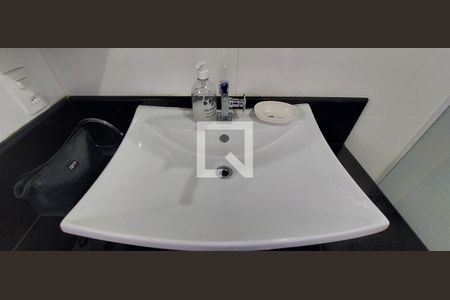 Casa à venda com 275m², 4 quartos e 2 vagasBanheiro do Quarto 1 