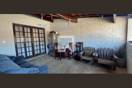 Casa à venda com 275m², 4 quartos e 2 vagasVaranda Gourmet