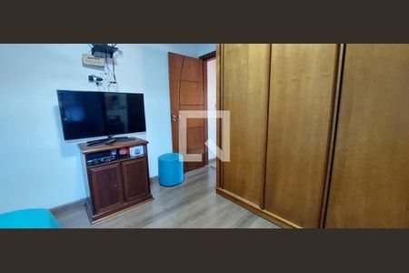 Casa à venda com 275m², 4 quartos e 2 vagasQuarto 2 