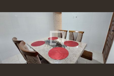 Casa à venda com 275m², 4 quartos e 2 vagasCopa