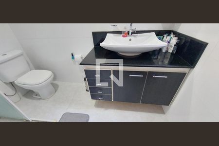 Casa à venda com 275m², 4 quartos e 2 vagasBanheiro do Quarto 2 