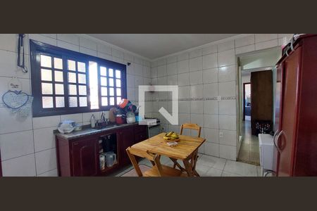 Casa à venda com 275m², 4 quartos e 2 vagasEdícula - Cozinha 