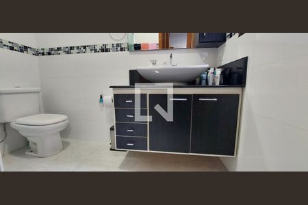 Casa à venda com 275m², 4 quartos e 2 vagasBanheiro do Quarto 2 