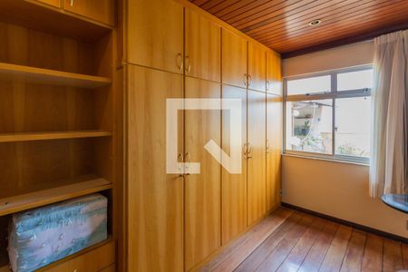 Apartamento à venda com 250m², 4 quartos e 1 vaga Apartamento à venda com 250m², 4 quartos e 1 vagaCobertura