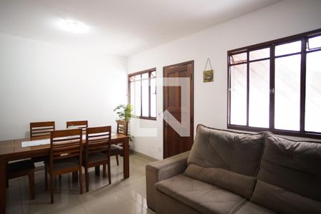 Sala de casa à venda com 3 quartos, 90m² em Dona Clara, Belo Horizonte