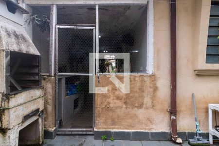 Casa à venda com 130m², 2 quartos e 1 vaga Casa à venda com 130m², 2 quartos e 1 vagaQuintal