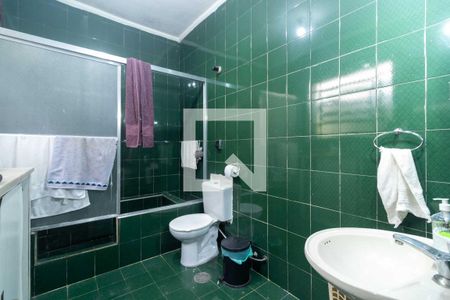 Casa à venda com 130m², 2 quartos e 1 vaga Casa à venda com 130m², 2 quartos e 1 vagaBanheiro da Suíte