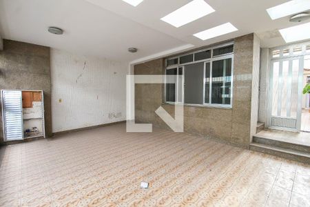 Casa à venda com 120m², 4 quartos e 2 vagasGaragem