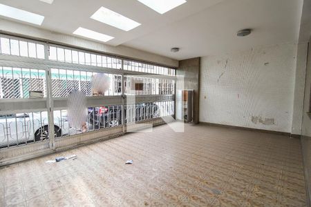 Casa à venda com 120m², 4 quartos e 2 vagasGaragem