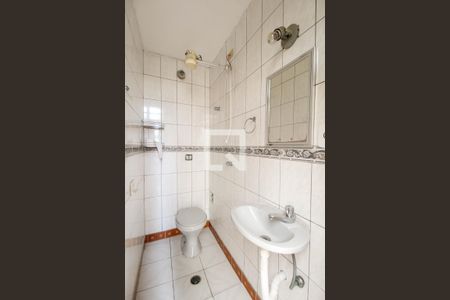 Casa à venda com 120m², 4 quartos e 2 vagasBanheiro de Serviço