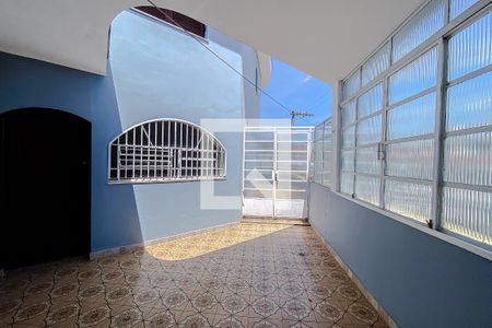 Casa à venda com 350m², 4 quartos e 4 vagasÁrea de Serviço