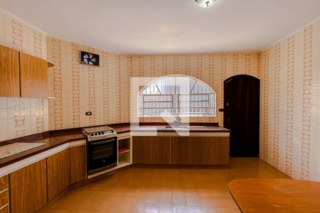 Casa à venda com 350m², 4 quartos e 4 vagasCozinha