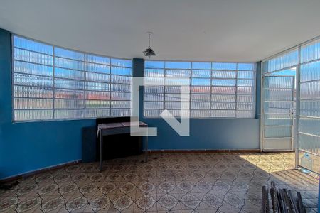 Casa à venda com 350m², 4 quartos e 4 vagasHall de entrada
