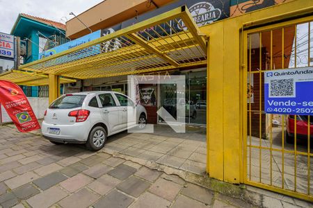 Casa à venda com 200m², 5 quartos e 4 vagasFachada