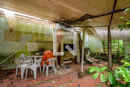 Casa à venda com 200m², 5 quartos e 4 vagasChurrasqueira