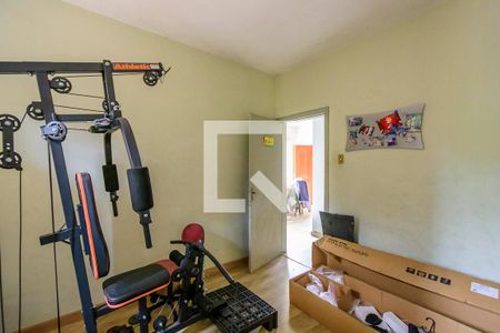 Casa à venda com 200m², 5 quartos e 4 vagasQuarto