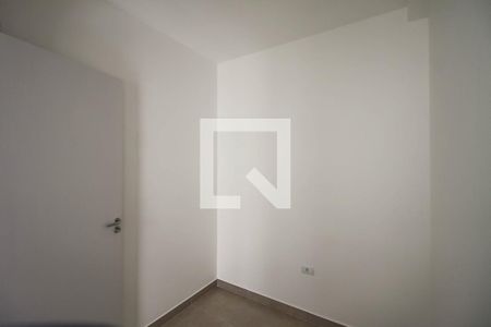Quarto 2 de apartamento para alugar com 2 quartos, 45m² em Vila Graciosa, São Paulo