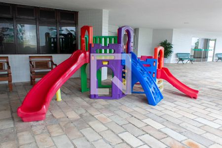 Apartamento à venda com 66m², 2 quartos e 1 vagaÁrea comum - Playground