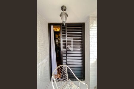 Apartamento para alugar com 104m², 3 quartos e 2 vagasQuarto 3 - Varanda