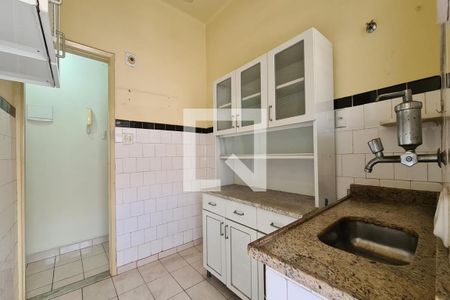 Apartamento à venda com 75m², 2 quartos e sem vagaCozinha