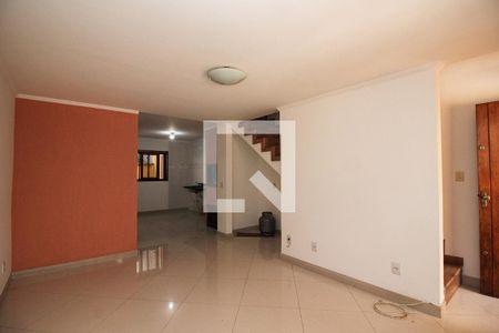 Sala de casa para alugar com 2 quartos, 98m² em Camaquã, Porto Alegre