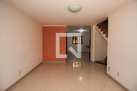 Sala de casa para alugar com 2 quartos, 98m² em Camaquã, Porto Alegre