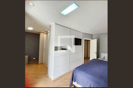 Casa à venda com 217m², 3 quartos e 3 vagas