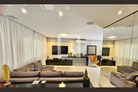 Casa à venda com 3 quartos, 217m² em Mooca, São Paulo