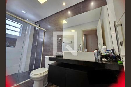 Casa à venda com 217m², 3 quartos e 3 vagas