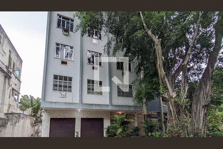 Apartamento à venda com 76m², 2 quartos e 1 vagaFachada e portaria