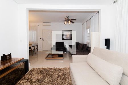 Casa à venda com 3 quartos, 225m² em Parque Vitória, São Paulo