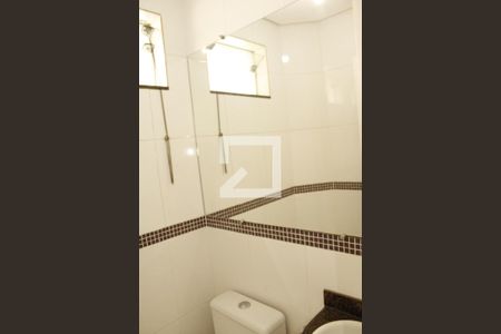 Banheiro de casa à venda com 3 quartos, 170m² em Três Barras, Contagem
