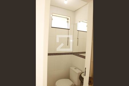 Banheiro de casa à venda com 3 quartos, 170m² em Três Barras, Contagem