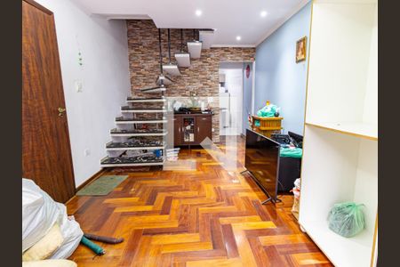 Sala de casa à venda com 3 quartos, 120m² em Vila Canero, São Paulo
